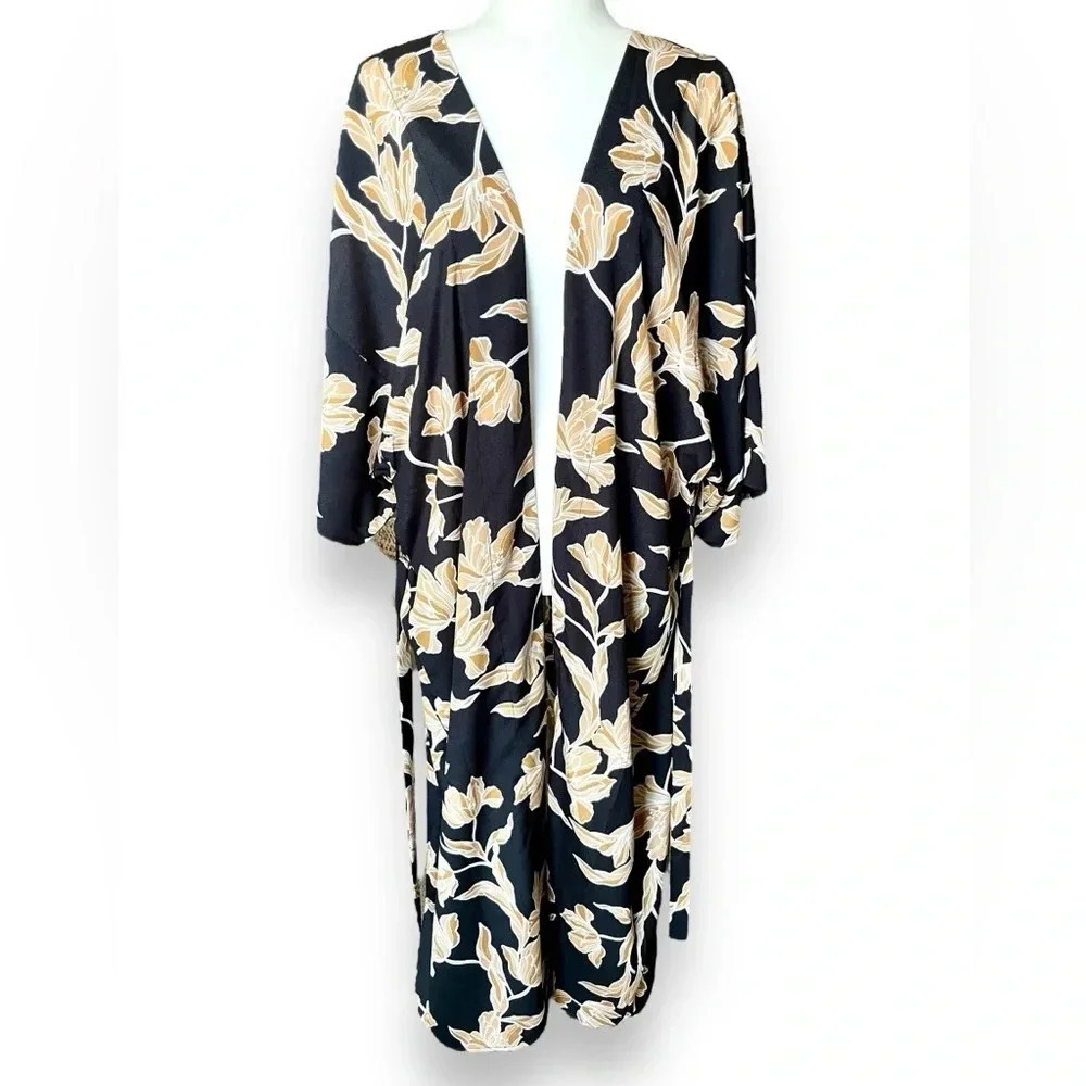 Maison Du Soir X Revolve Floral Kimono Robe - image 4